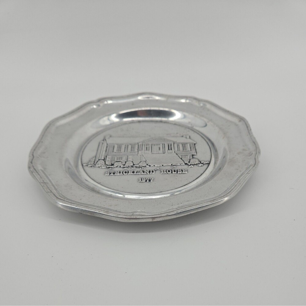 Wilton Columbia USA Pewter Plate Scalloped Decor Traditional Old Money House - Picture 3 of 7